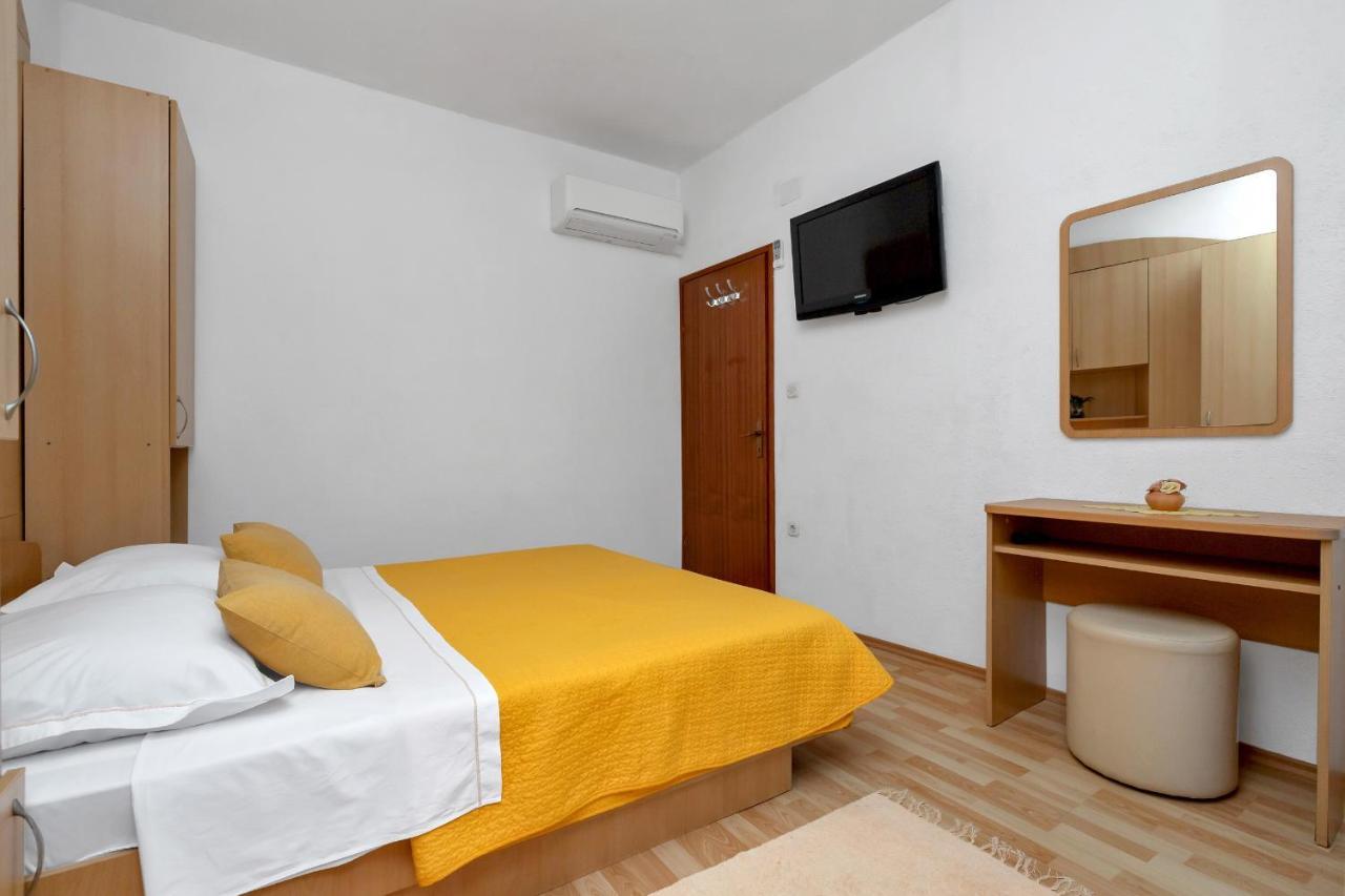 Dado A6 Apartments อีกราเน ภายนอก รูปภาพ