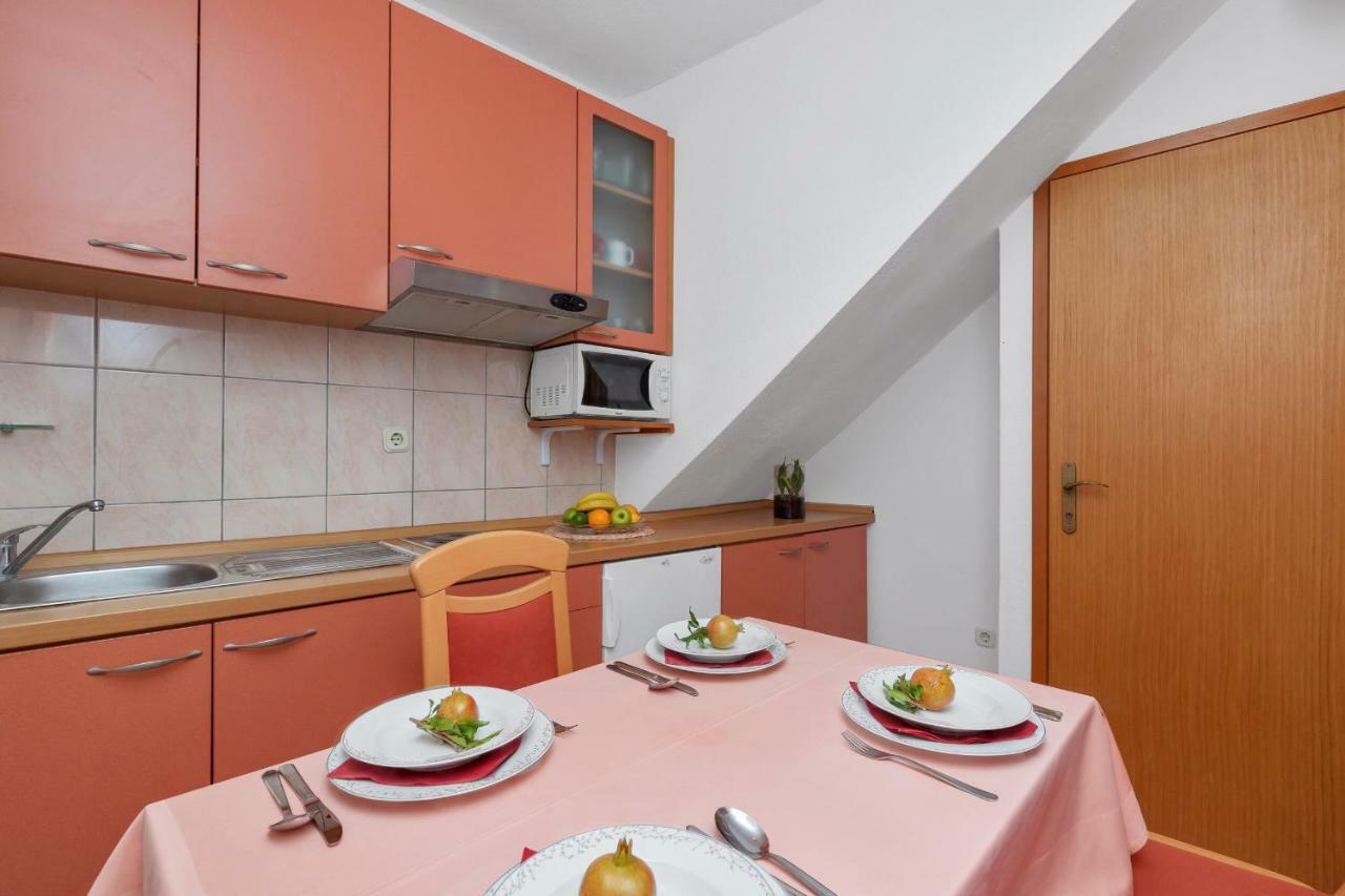 Dado A6 Apartments อีกราเน ภายนอก รูปภาพ